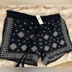 NWT Neiman Marcus pull on cotton shorts